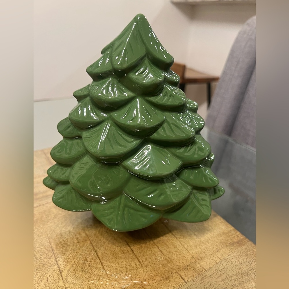 Yankee Candle Evergreen Ceramic Holiday Tree candle wax warmer
